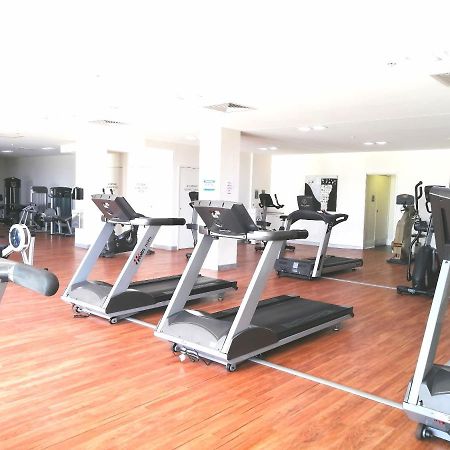 Three-Bedroom Apartment With Amazing View Near Surfers Paradise Gold Coast Bagian luar foto